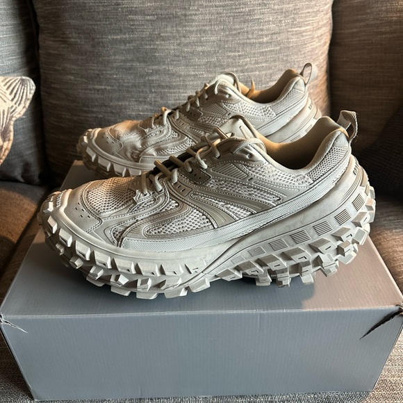 “Balenciaga Defender” - Picture 3 of 8